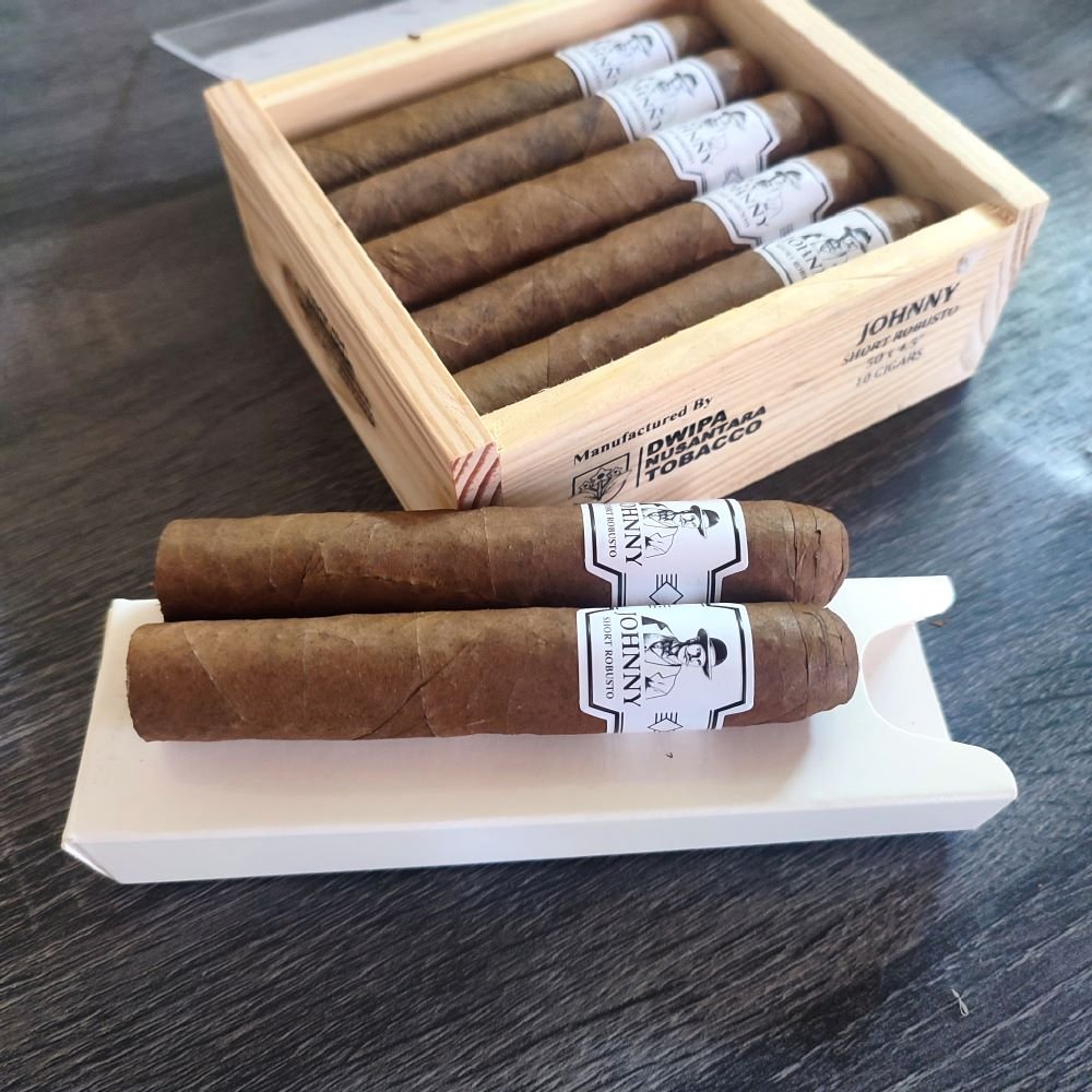 JOHNNY 2 SHORT ROBUSTO - Image 3