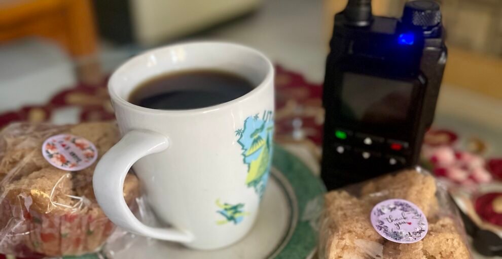 Ritual Minggu: Kopi, Cerutu, dan Menyusun Pikiran